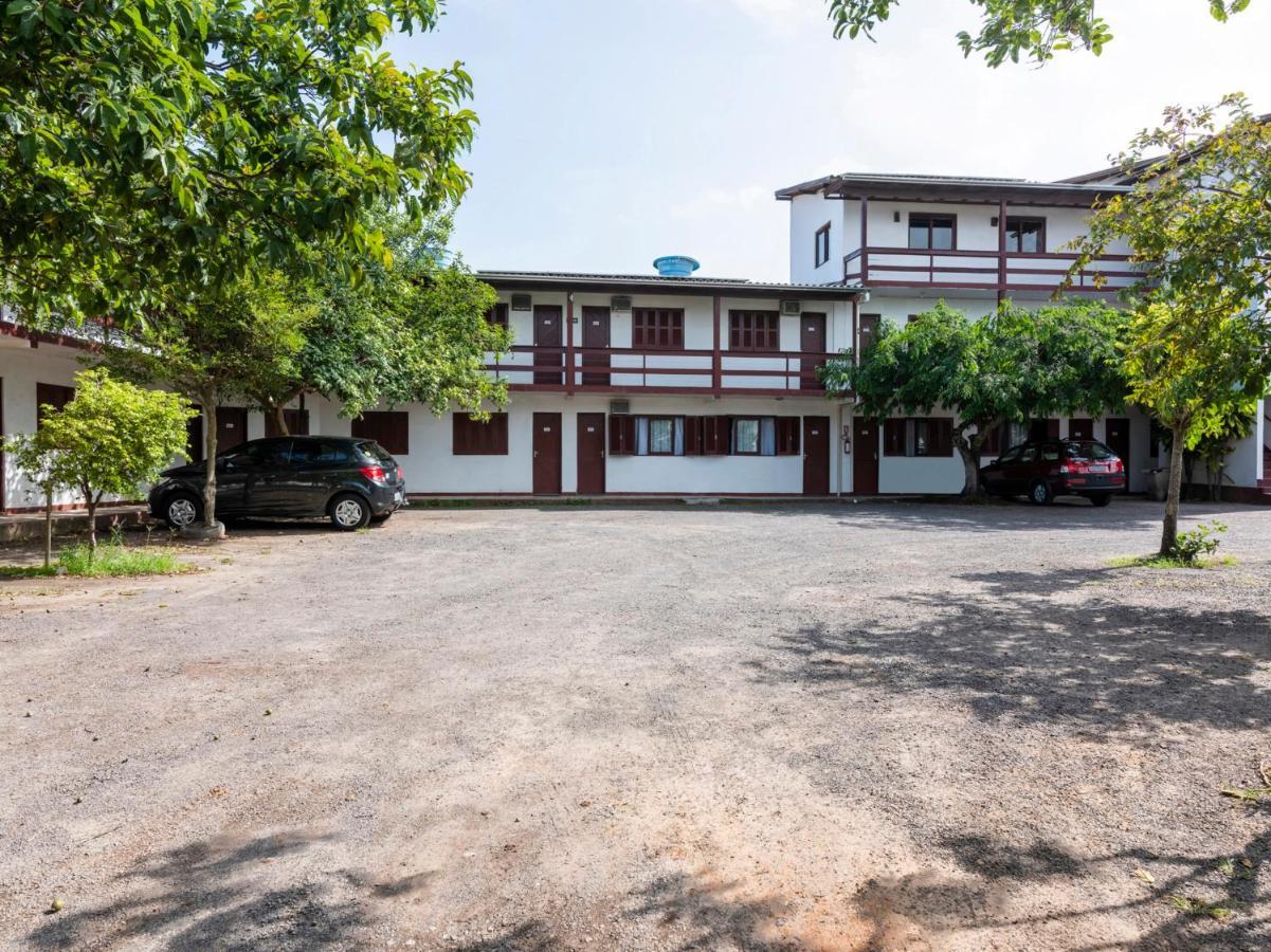 Oyo Portal Torres Hotel Passo de Torres Dış mekan fotoğraf